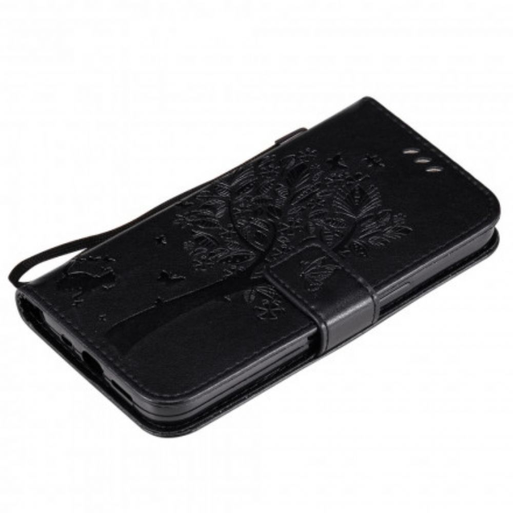 Leren Hoesje voor iPhone 13 Met Ketting Boom En Kat Met Bandjes